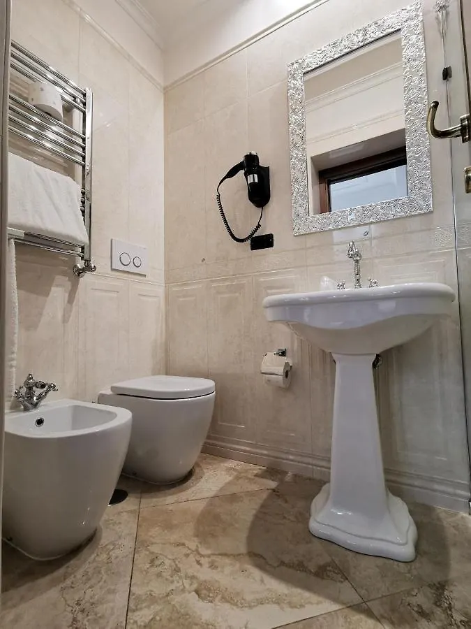 Hotel Valentino Palace Рим