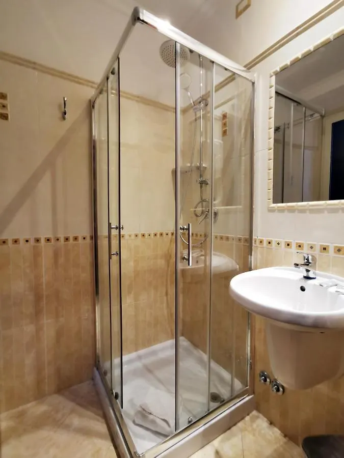 Hotel Valentino Palace Рим